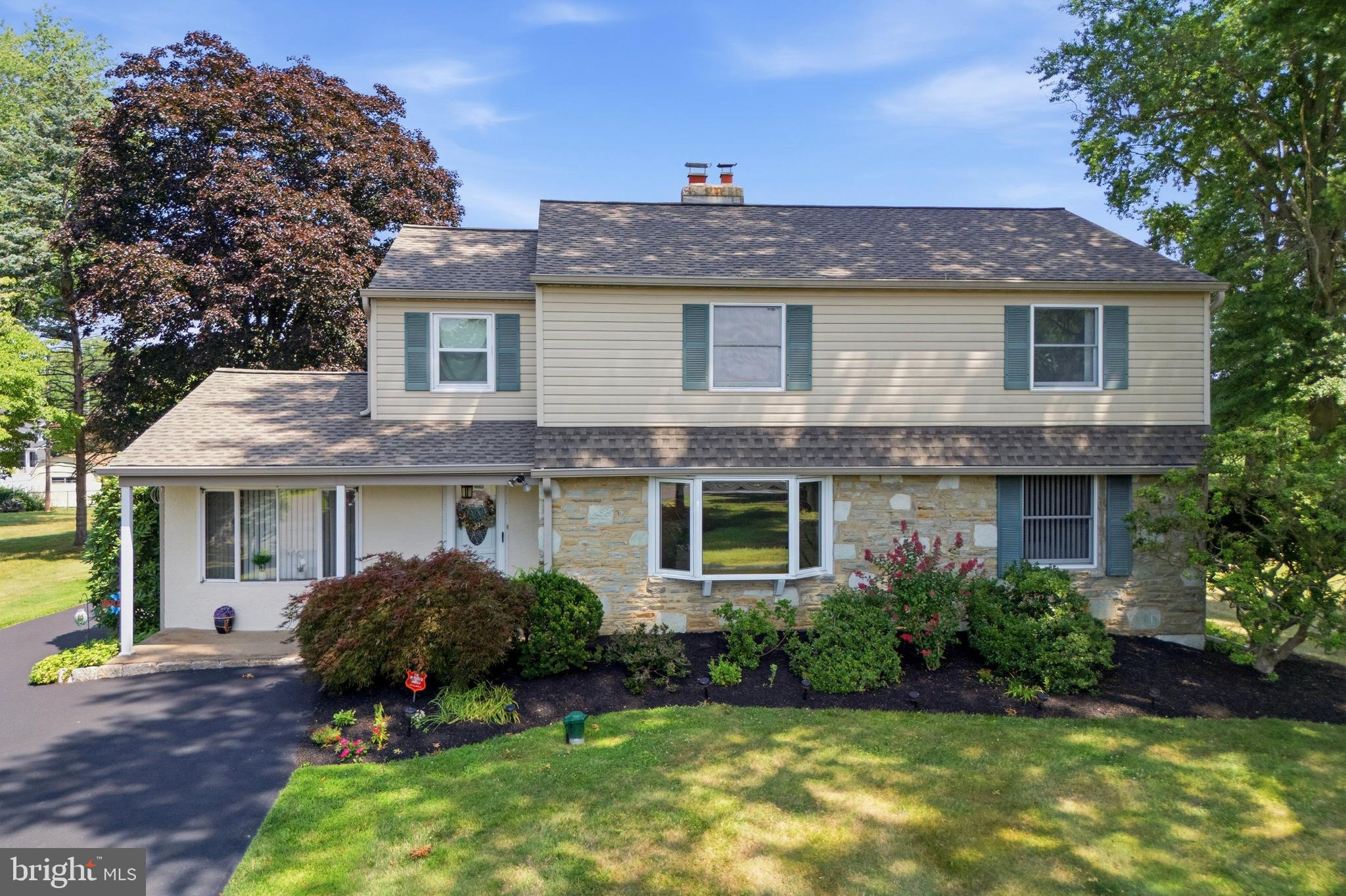 563 Broadview Road Southampton, PA 18966 - Photo 2 of 38