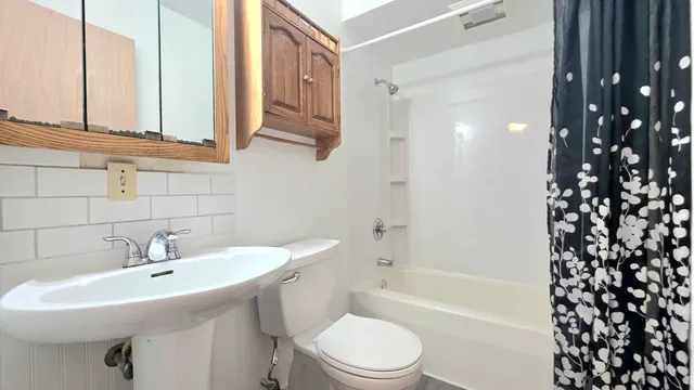 $159,900 | 2426 Midday Street, Jackson, MI 49203