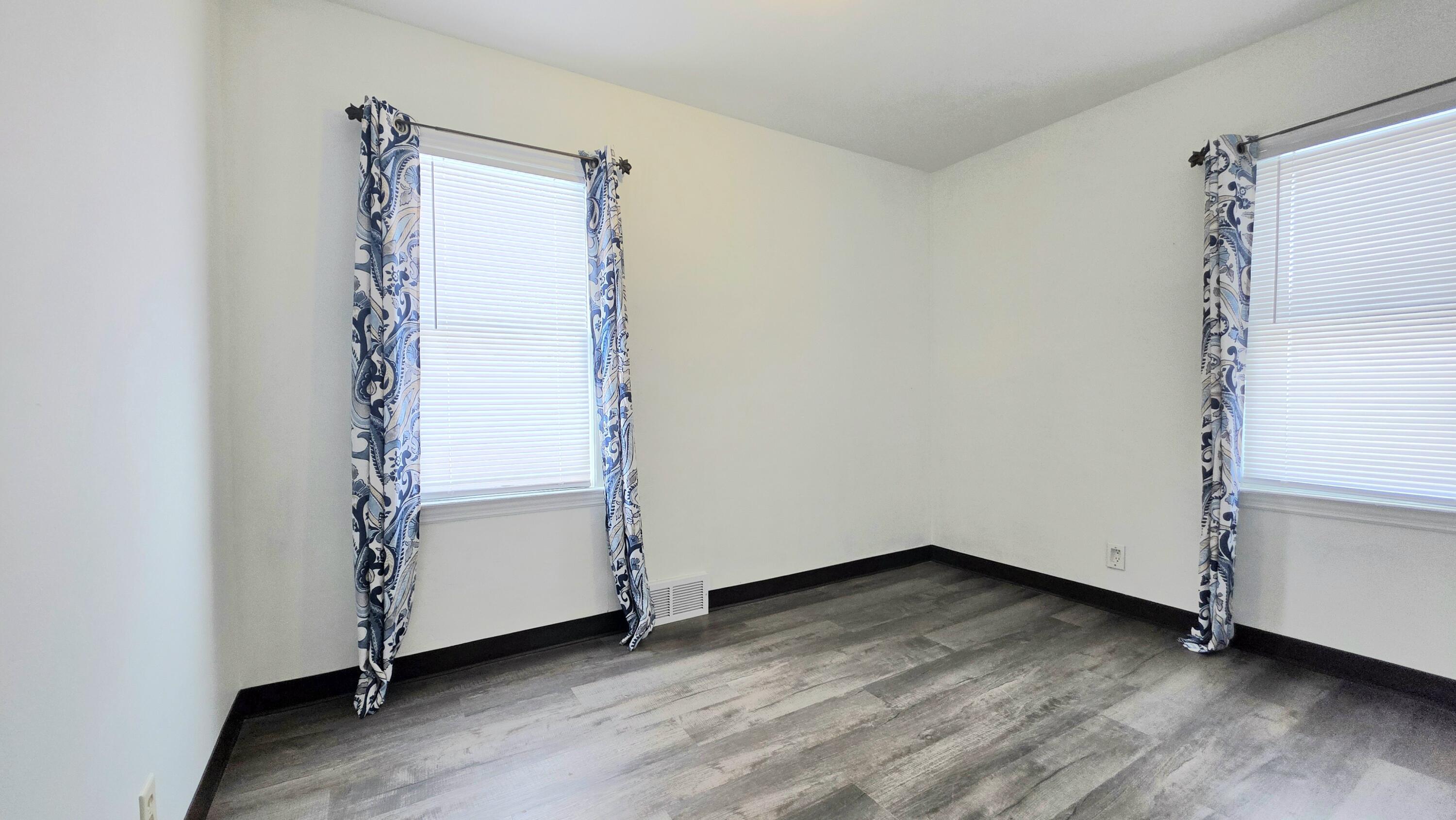 2426 Midday Street Jackson, MI 49203 - Photo 14 of 30 20260102_132448