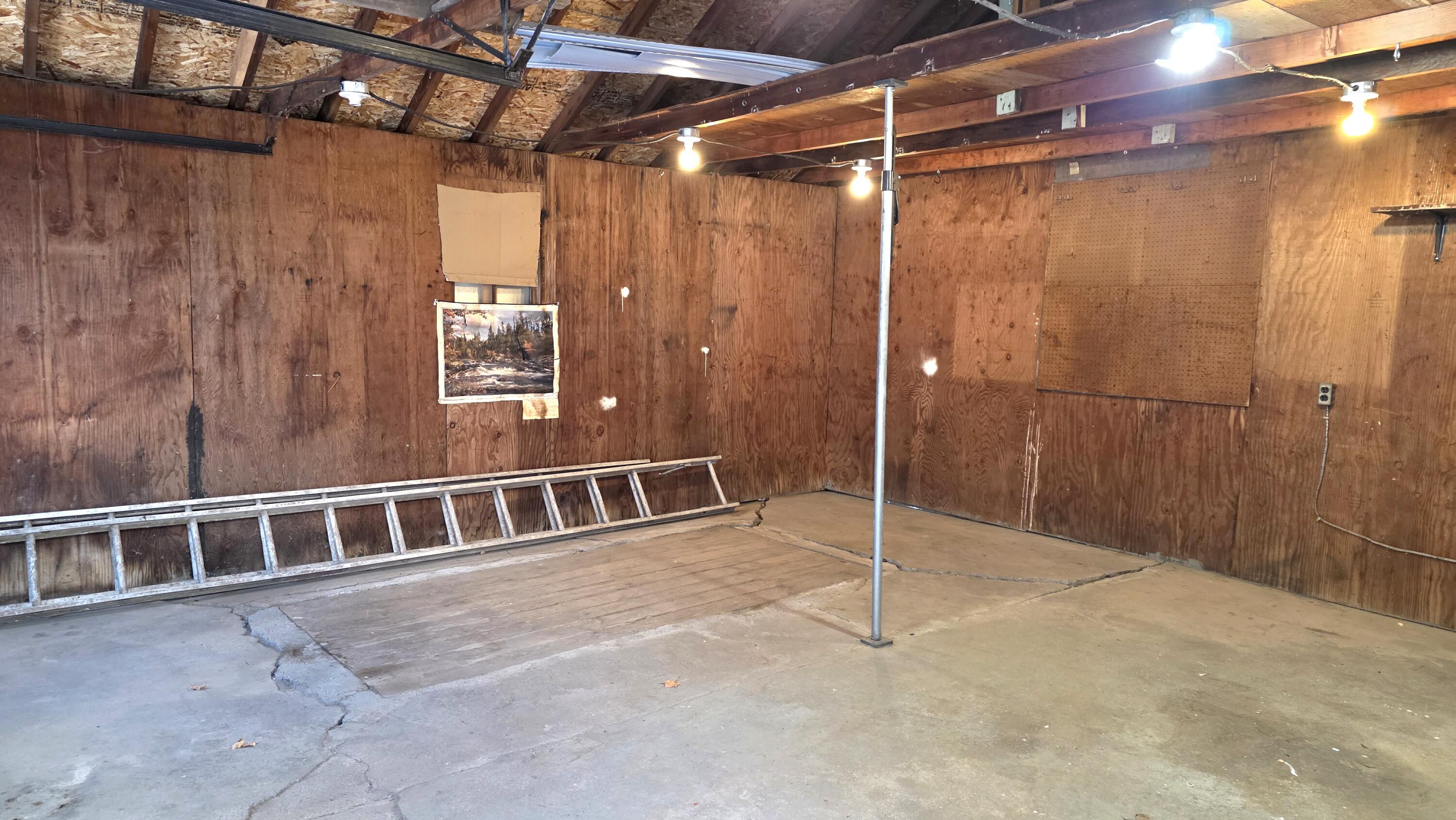 2426 Midday Street Jackson, MI 49203 - Photo 26 of 30 20260102_134456