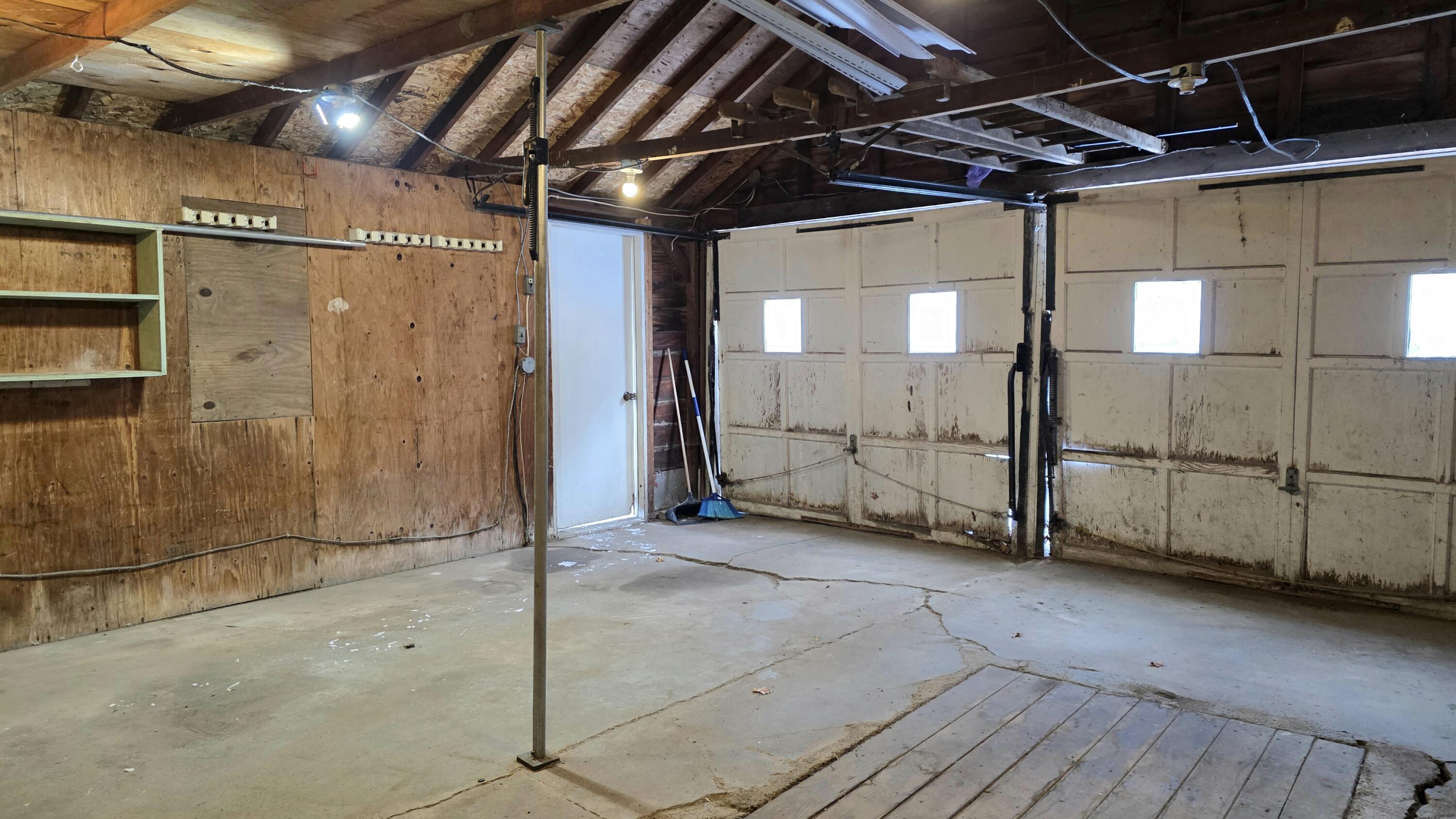 2426 Midday Street Jackson, MI 49203 - Photo 28 of 30 20260102_134524