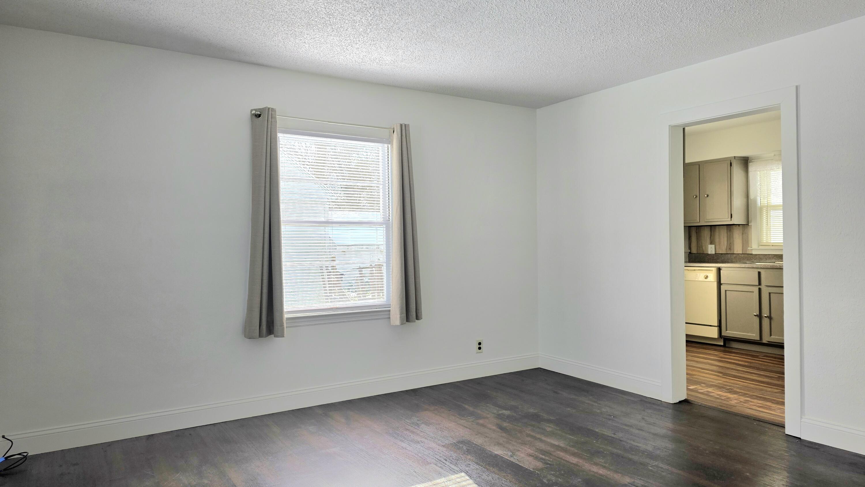 2426 Midday Street Jackson, MI 49203 - Photo 7 of 30 4.2