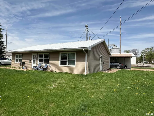 $100,000 | 524 East Adams Street, Unit 3, Macomb, IL 61455
