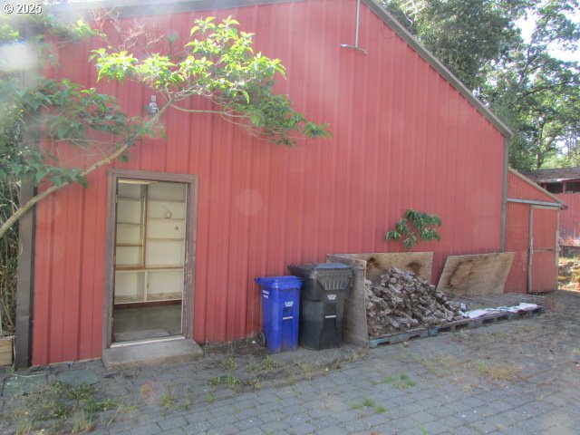 10285 South Rosewood Way Molalla, OR 97038 - Photo 30 of 39 a view of a backyard