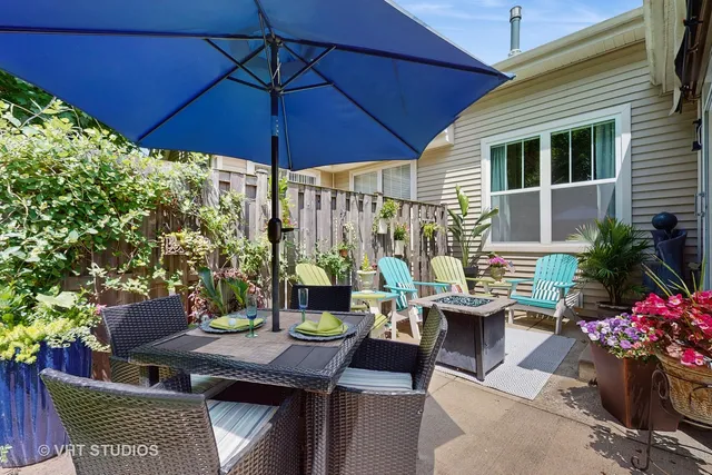 $389,000 | 301 West Eagle Court, Waukegan, IL 60087