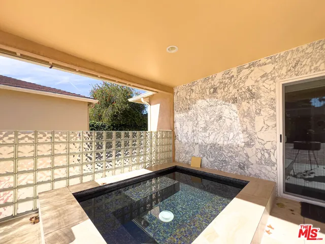 a view of outdoor space