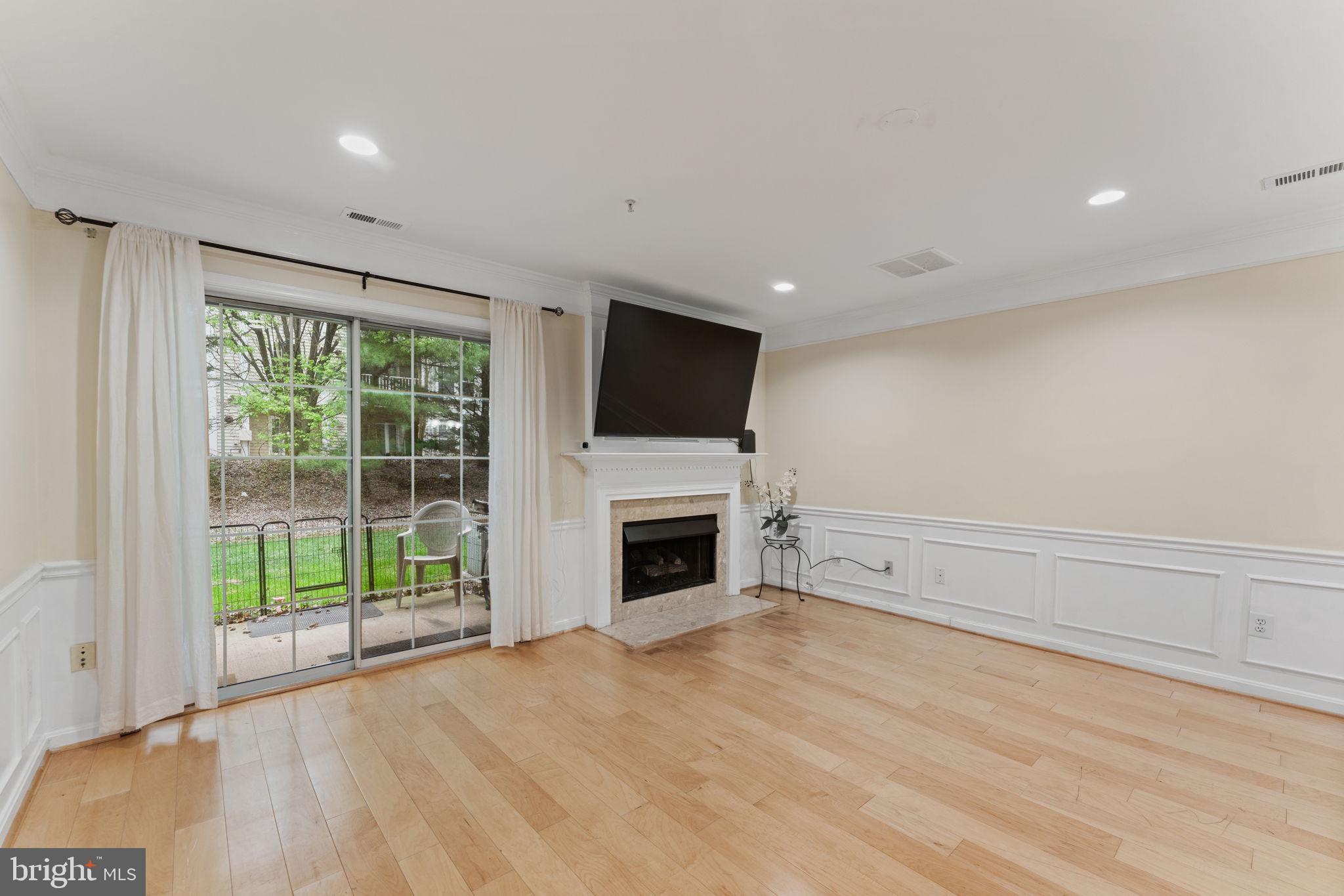 46930 Courtyard Square Sterling, VA 20164 - Photo 16 of 37