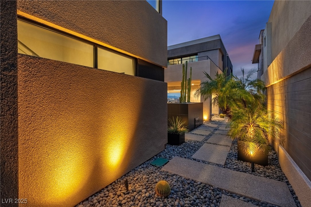 2260 Sunrise Ridge Court Henderson, NV 89052 - Photo 8 of 86