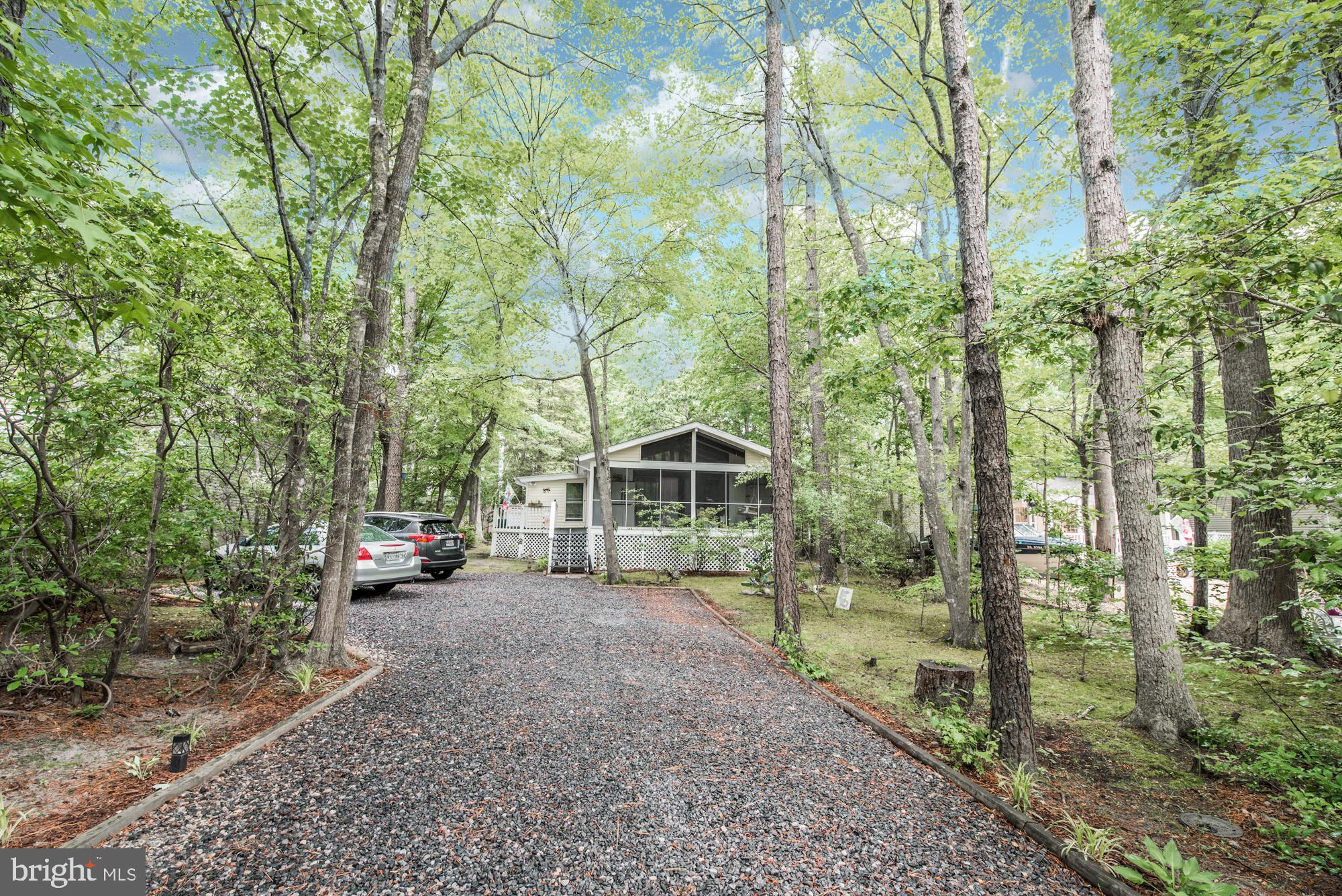 18 Sandyhook Road Ocean Pines, MD 21811 - Photo 3 of 24 Plenty of driveway