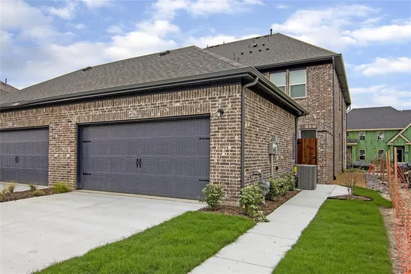 $3,300 | 4536 English Maple Drive, Arlington, TX 76005