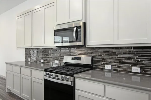 $3,300 | 4536 English Maple Drive, Arlington, TX 76005