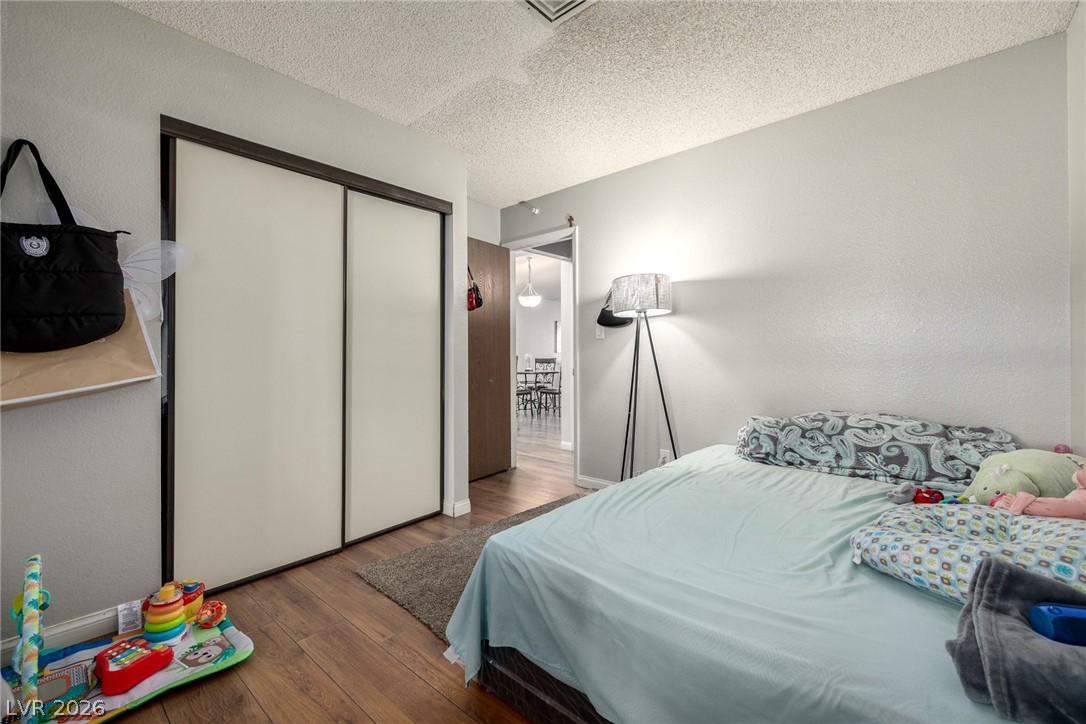 6433 West Pearcrest Road Las Vegas, NV 89108 - Photo 19 of 27