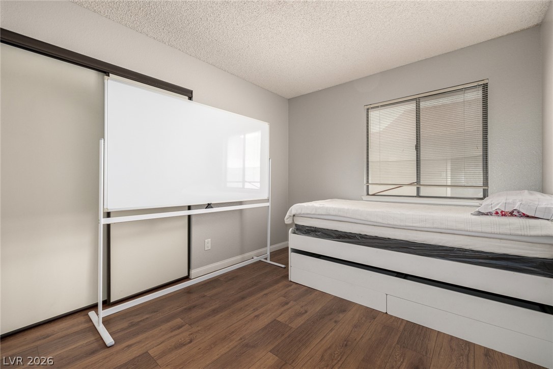 6433 West Pearcrest Road Las Vegas, NV 89108 - Photo 21 of 27