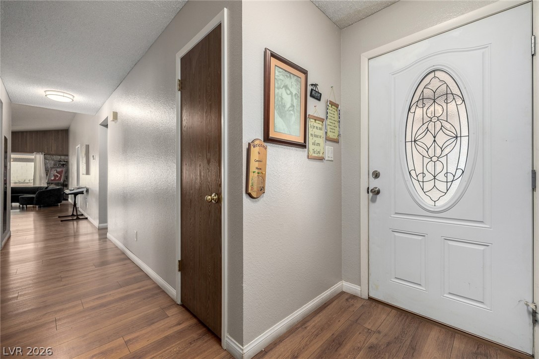 6433 West Pearcrest Road Las Vegas, NV 89108 - Photo 3 of 27