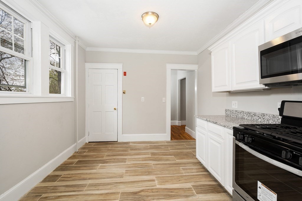 794 School Street Webster, MA 01570 - Photo 13 of 35