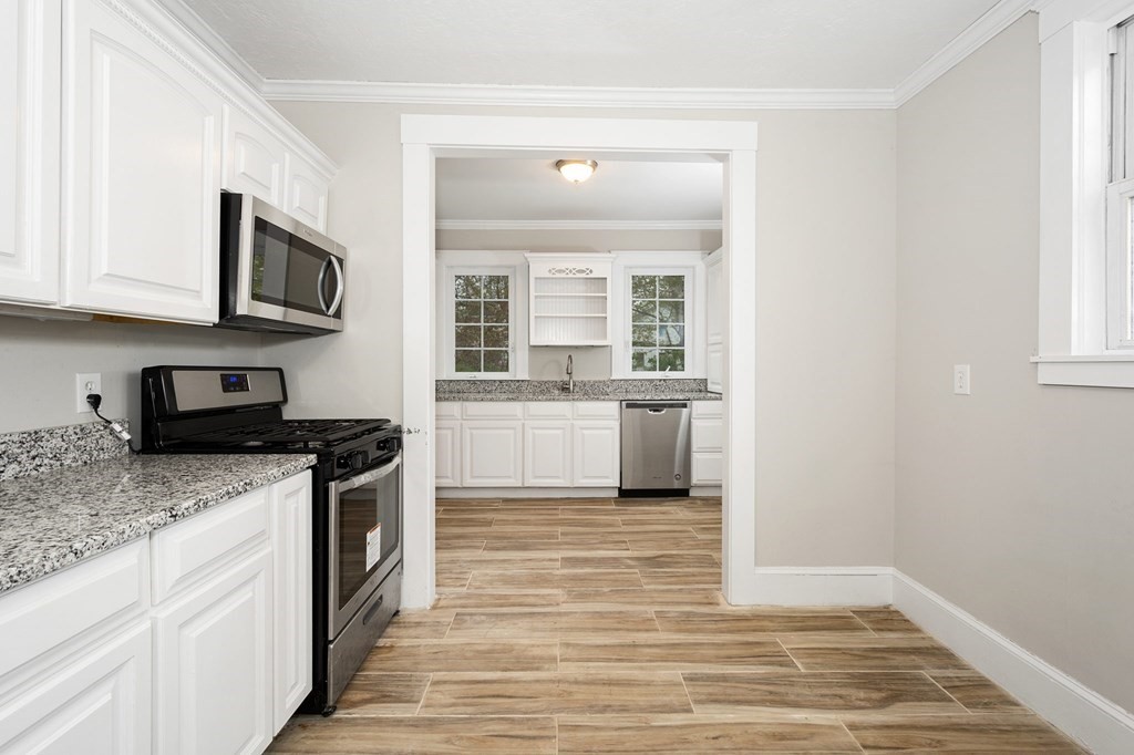 794 School Street Webster, MA 01570 - Photo 15 of 35