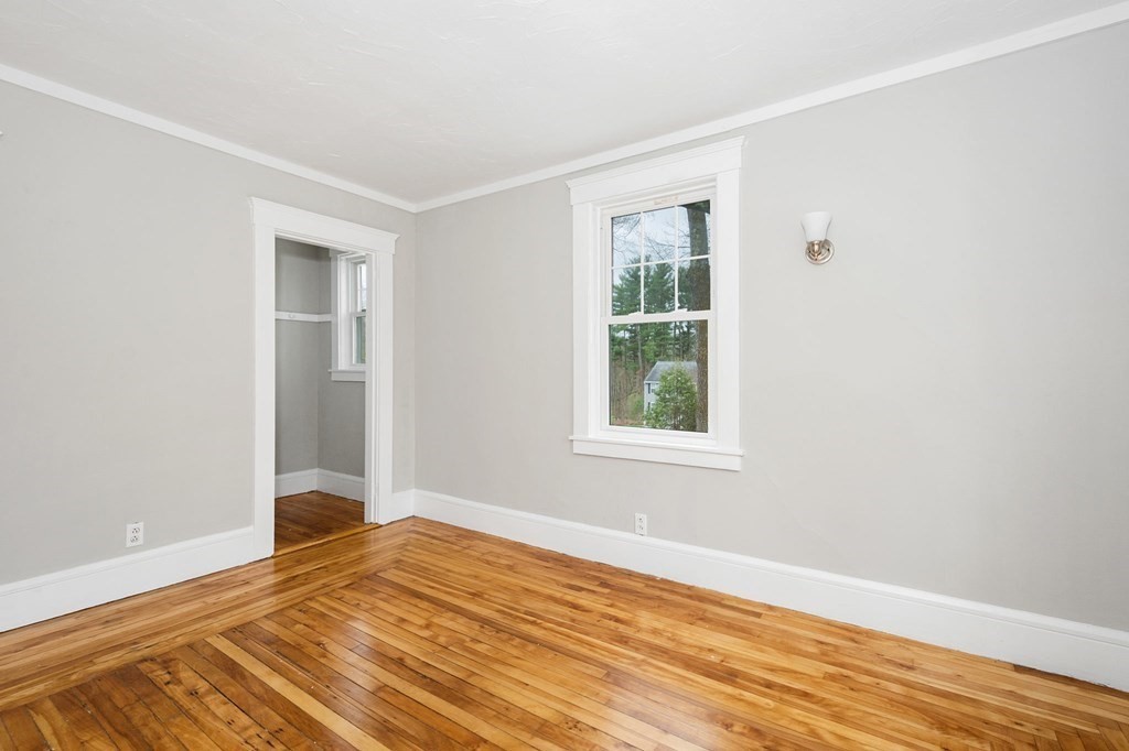 794 School Street Webster, MA 01570 - Photo 25 of 35