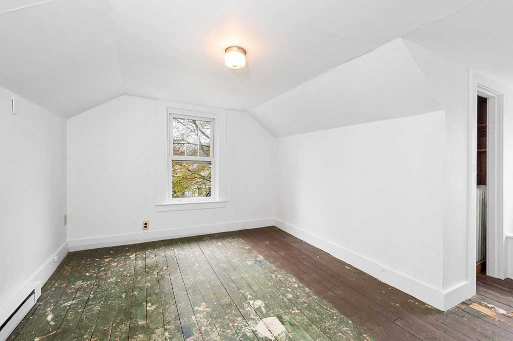 794 School Street Webster, MA 01570 - Photo 29 of 35