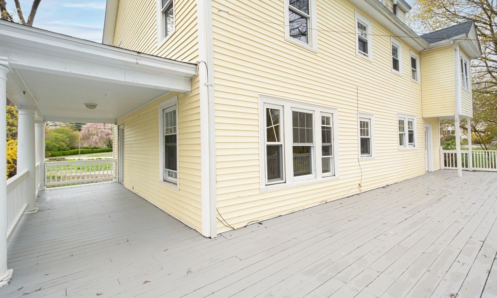 794 School Street Webster, MA 01570 - Photo 32 of 35