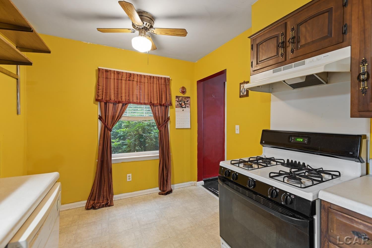 355 Rogers Road Adrian, MI 49221 - Photo 15 of 40 Gallery Image 15