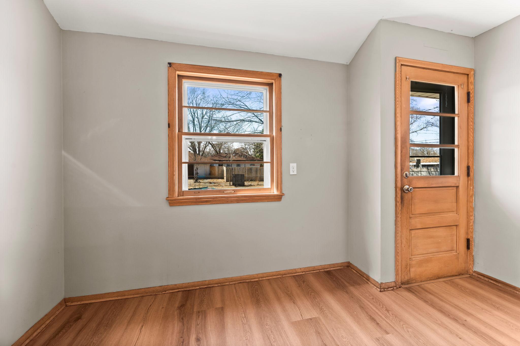 5333 James Avenue North Brooklyn Center, MN 55430 - Photo 5 of 21
