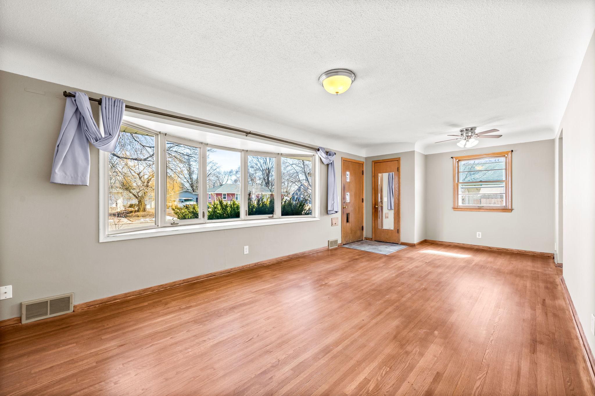 5333 James Avenue North Brooklyn Center, MN 55430 - Photo 6 of 21