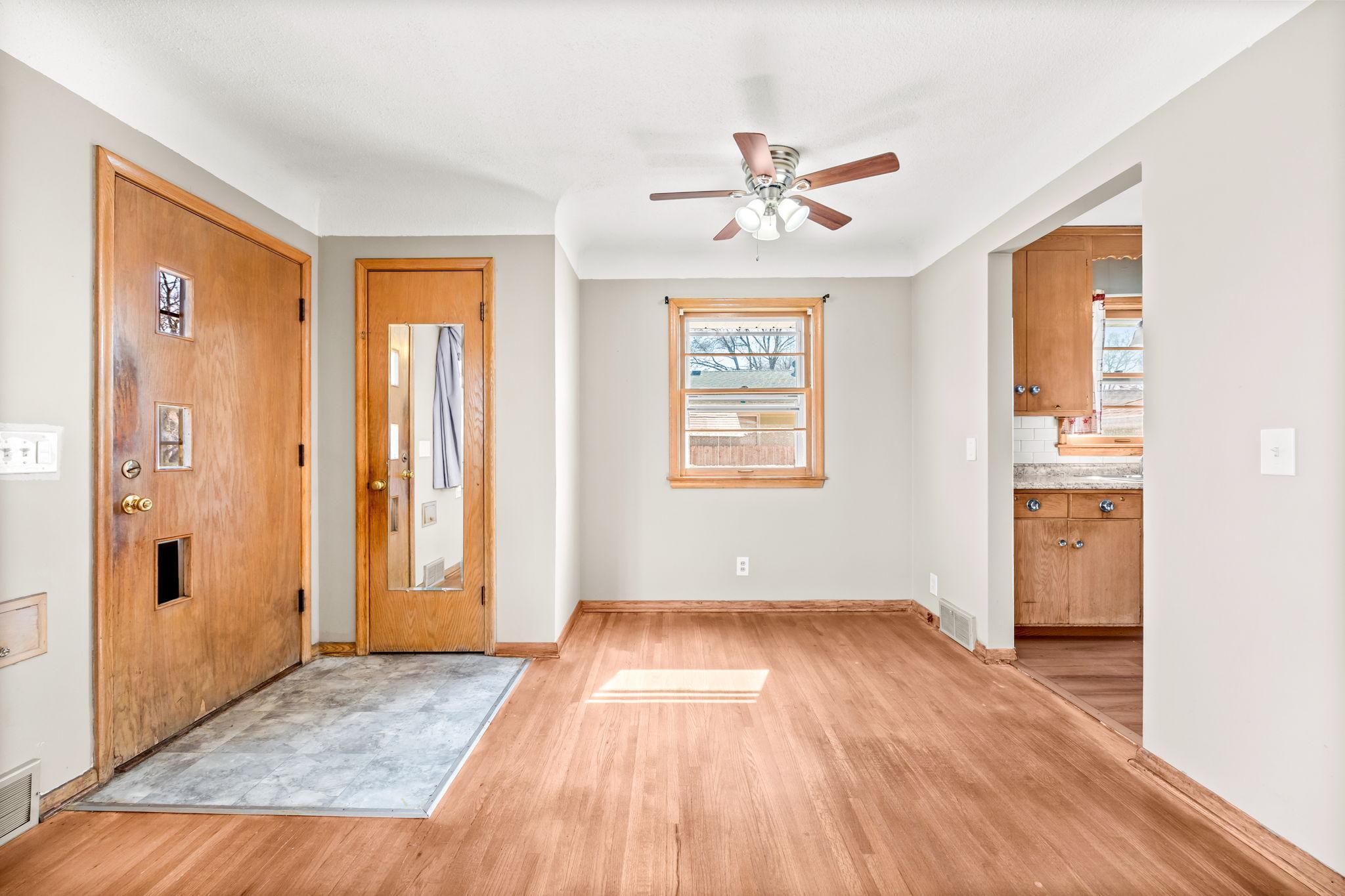 5333 James Avenue North Brooklyn Center, MN 55430 - Photo 8 of 21