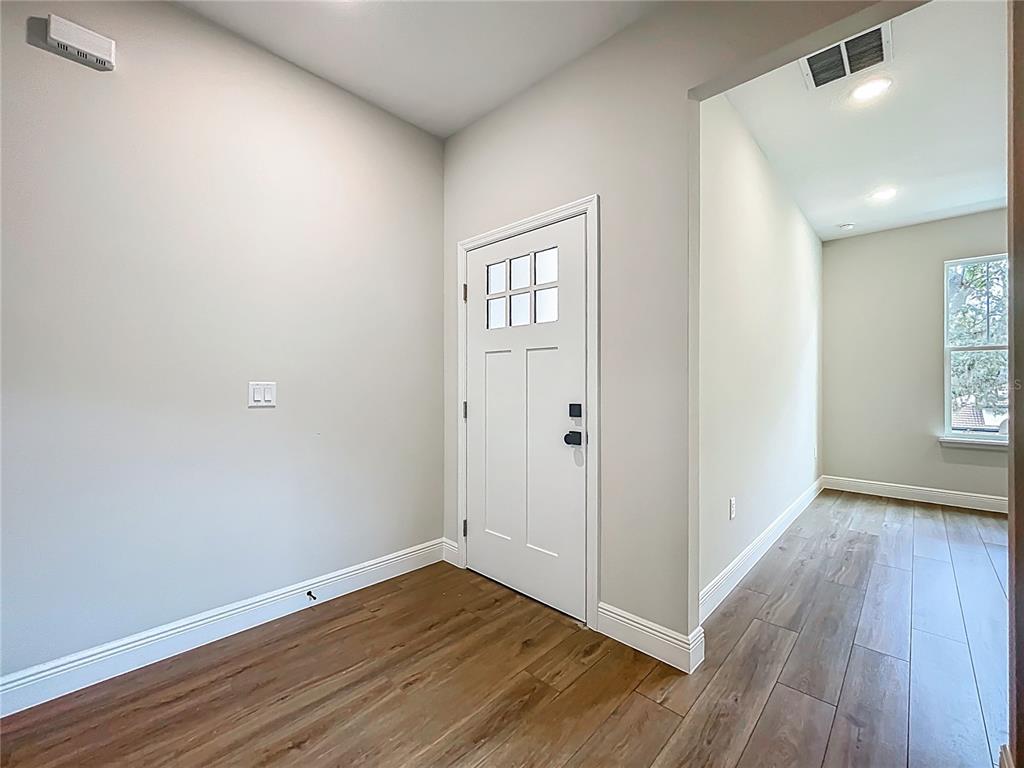 8 Forest Lane Eustis, FL 32726 - Photo 5 of 49