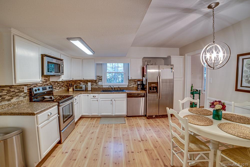 1313 Rock Point Road Charlotte, NC 28270 - Photo 15 of 45 Gallery Image 15