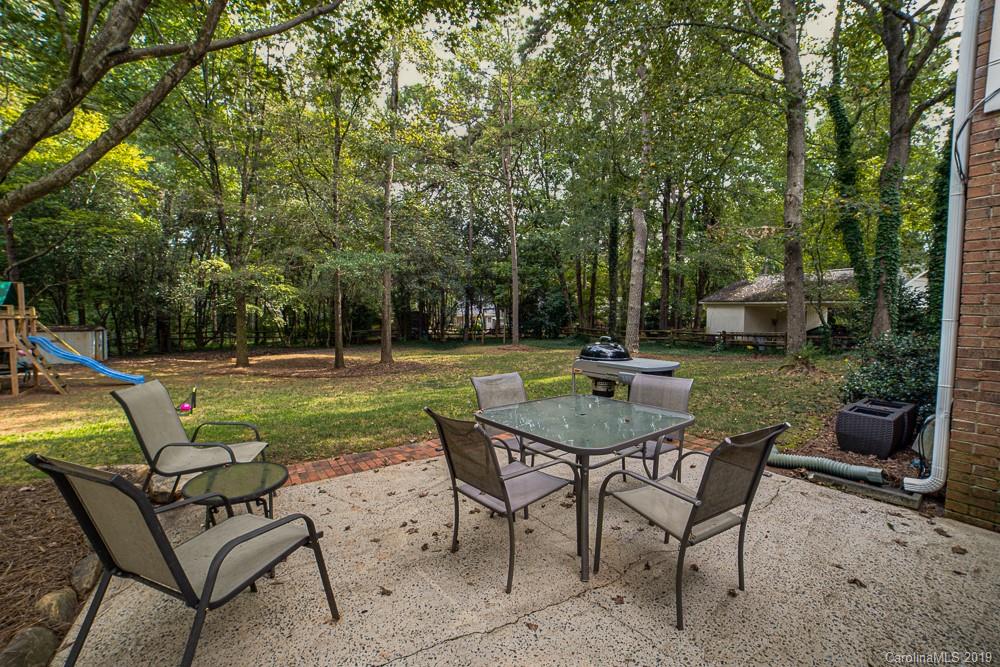 1313 Rock Point Road Charlotte, NC 28270 - Photo 3 of 45 Gallery Image 3