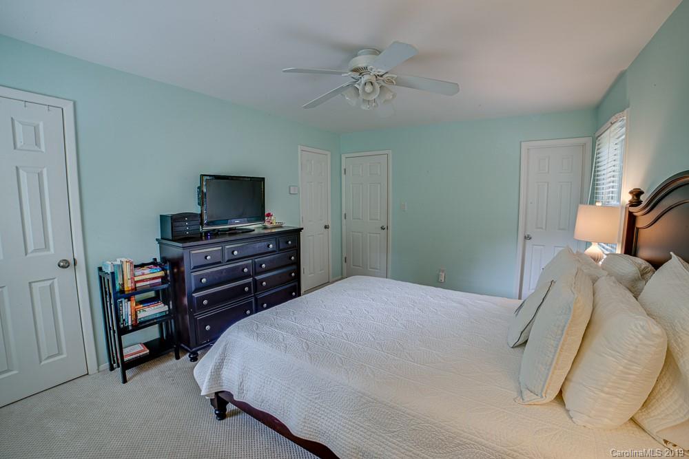 1313 Rock Point Road Charlotte, NC 28270 - Photo 29 of 45 Gallery Image 29