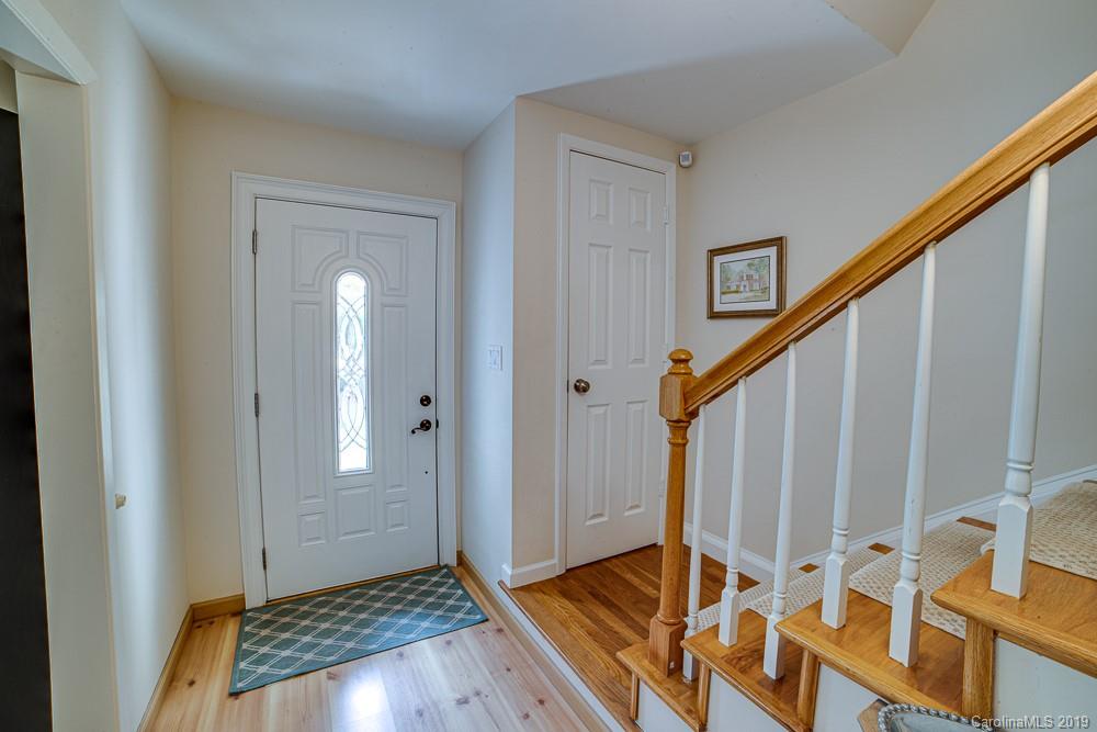 1313 Rock Point Road Charlotte, NC 28270 - Photo 5 of 45 Gallery Image 5