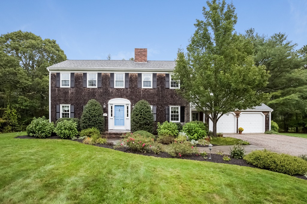 323 Point Road Marion, MA 02738 - Photo 1 of 28