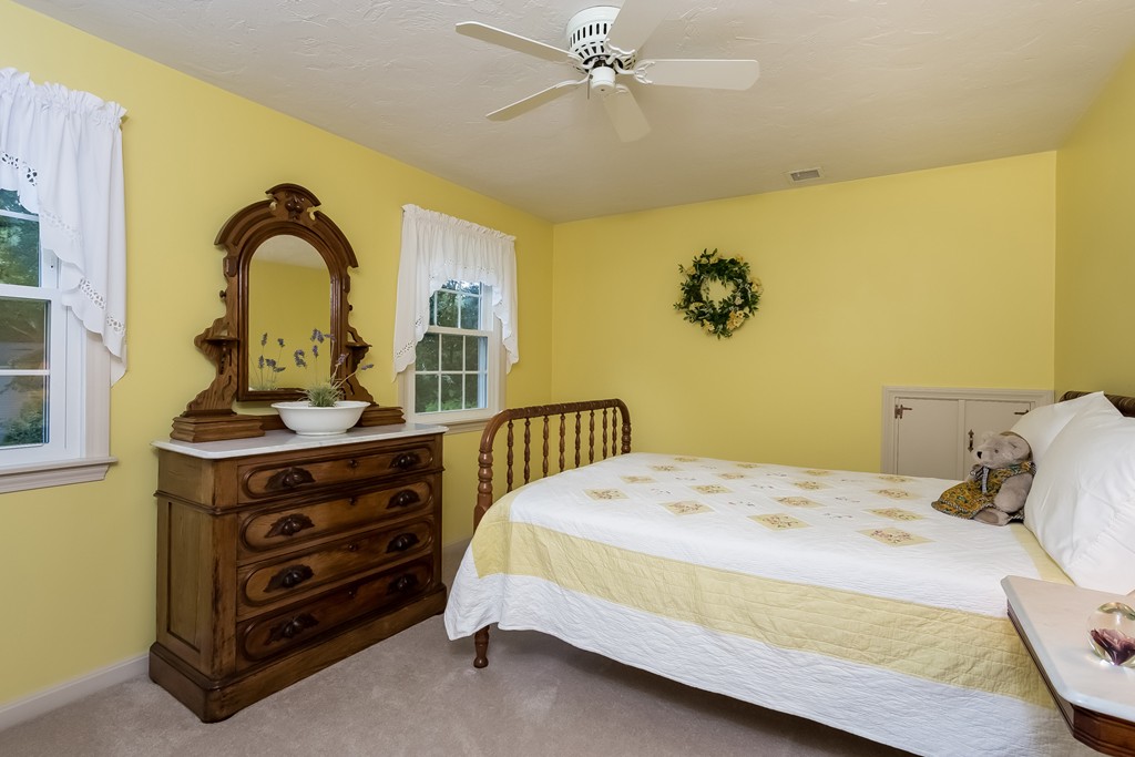 323 Point Road Marion, MA 02738 - Photo 19 of 28