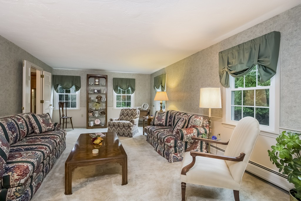 323 Point Road Marion, MA 02738 - Photo 8 of 28