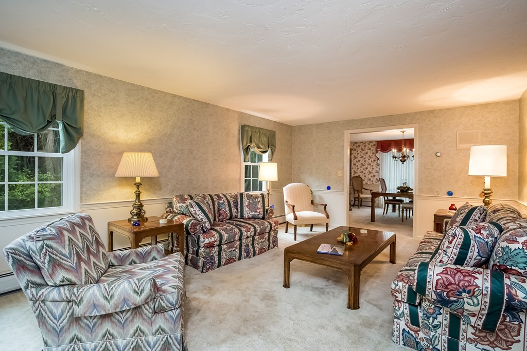 323 Point Road Marion, MA 02738 - Photo 9 of 28