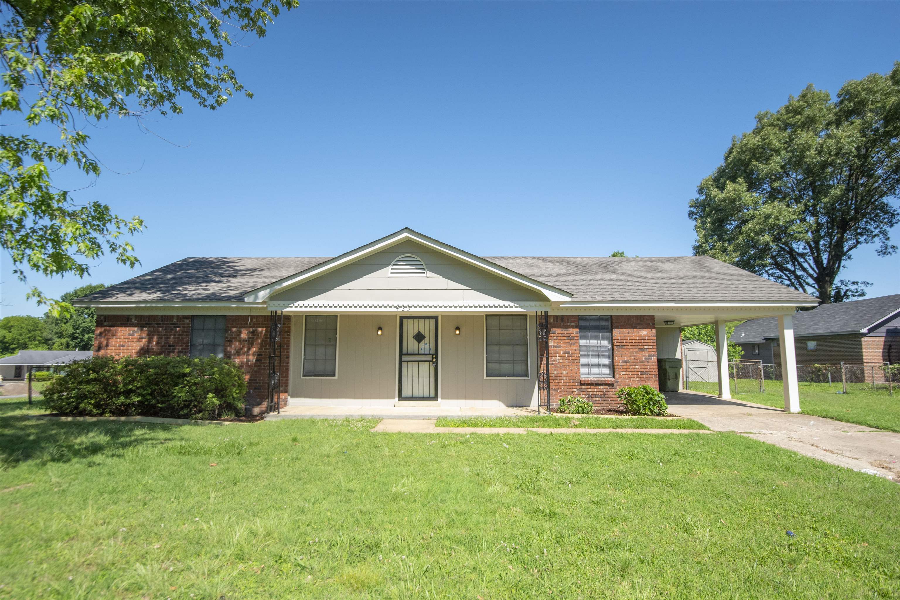 4399 Pepper Tree Road Memphis, TN 38109 - Photo 1 of 14 Gallery Image 1