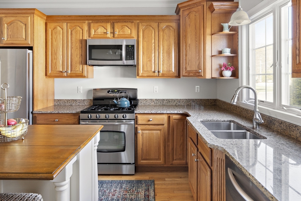 168 Providence Road, Unit 168 Grafton, MA 01519 - Photo 5 of 32 Gallery Image 5