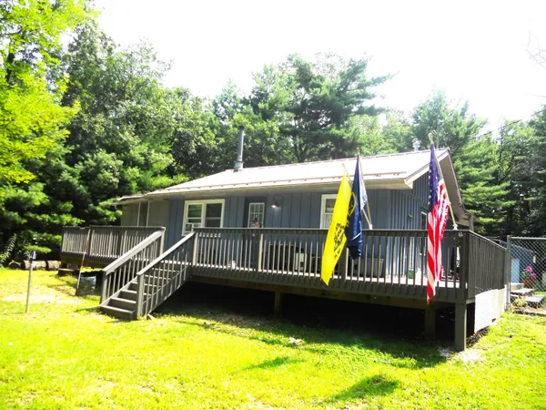 $199,000 | W4643 South Pearl Lake Road, Redgranite, WI 54970