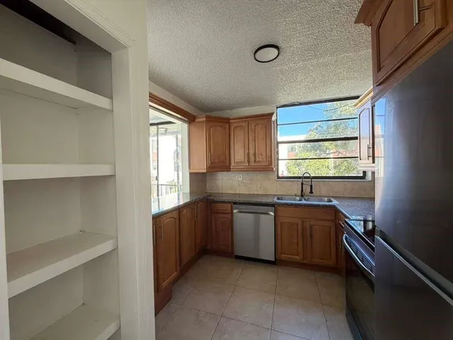 $139,999 | 1754 Northwest 55th Avenue, Unit 204, Lauderhill, FL 33313