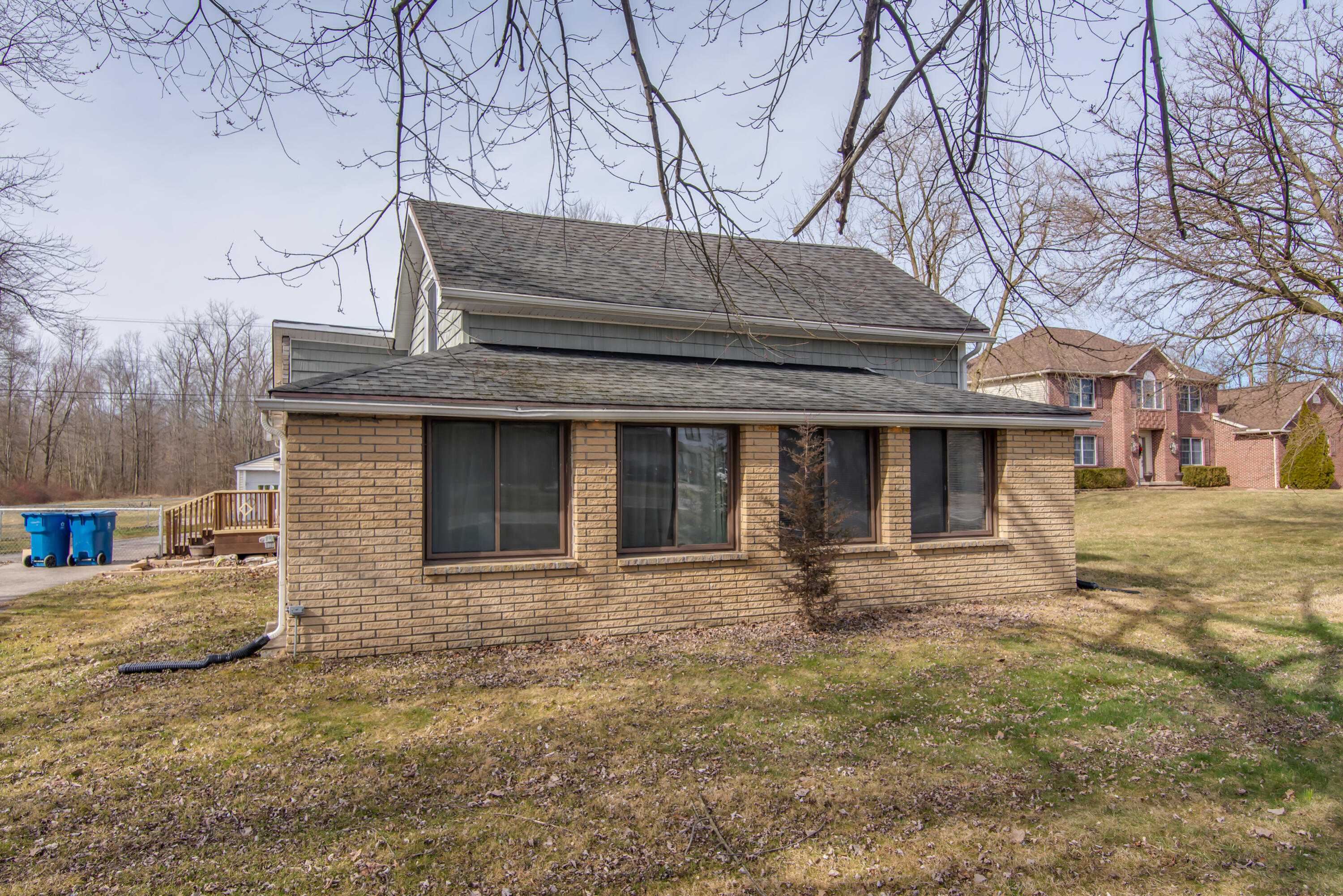 25360 Sumpter Road Belleville, MI 48111 - Photo 2 of 35 2
