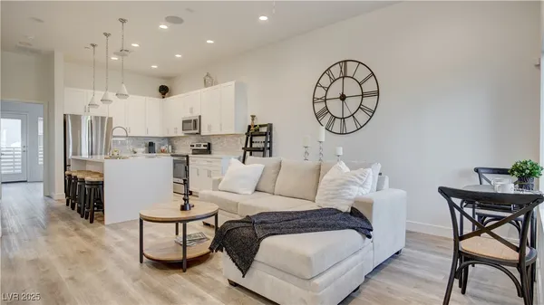 $578,989 | 1164 Prospering Creek Street, Las Vegas, NV 89135