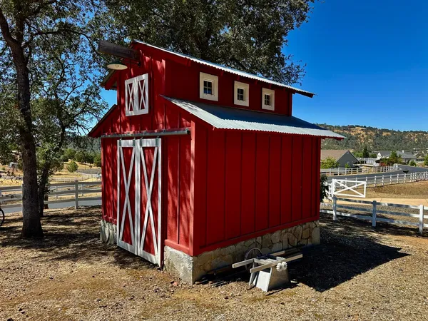 $899,000 | 300 Bridlewood Lane, Copperopolis, CA 95228