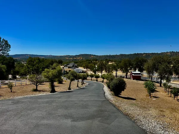 $899,000 | 300 Bridlewood Lane, Copperopolis, CA 95228