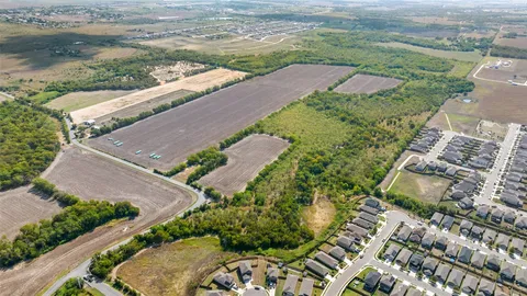 an aerial view of a yard