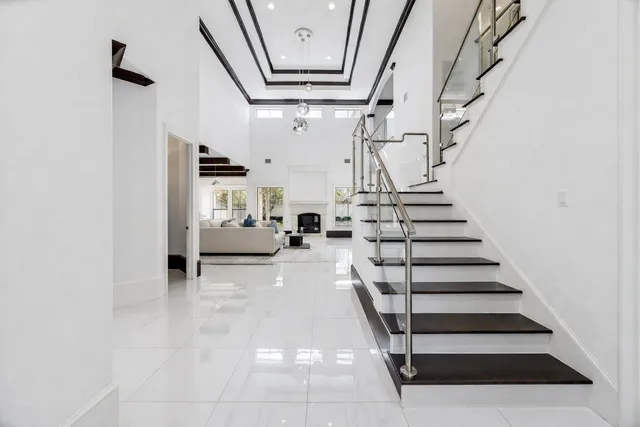 a view of entryway and hall