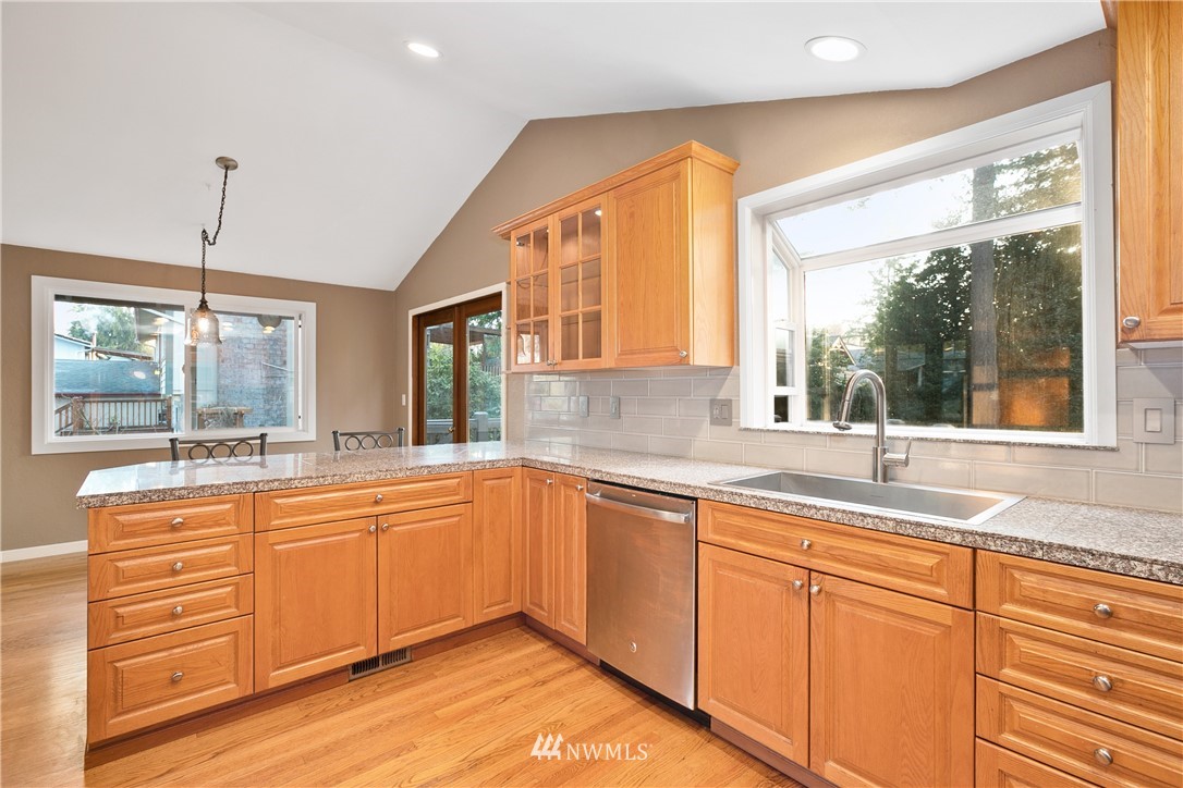 20511 14th Drive Southeast Bothell, WA 98012 - Photo 15 of 35 Gallery Image 15