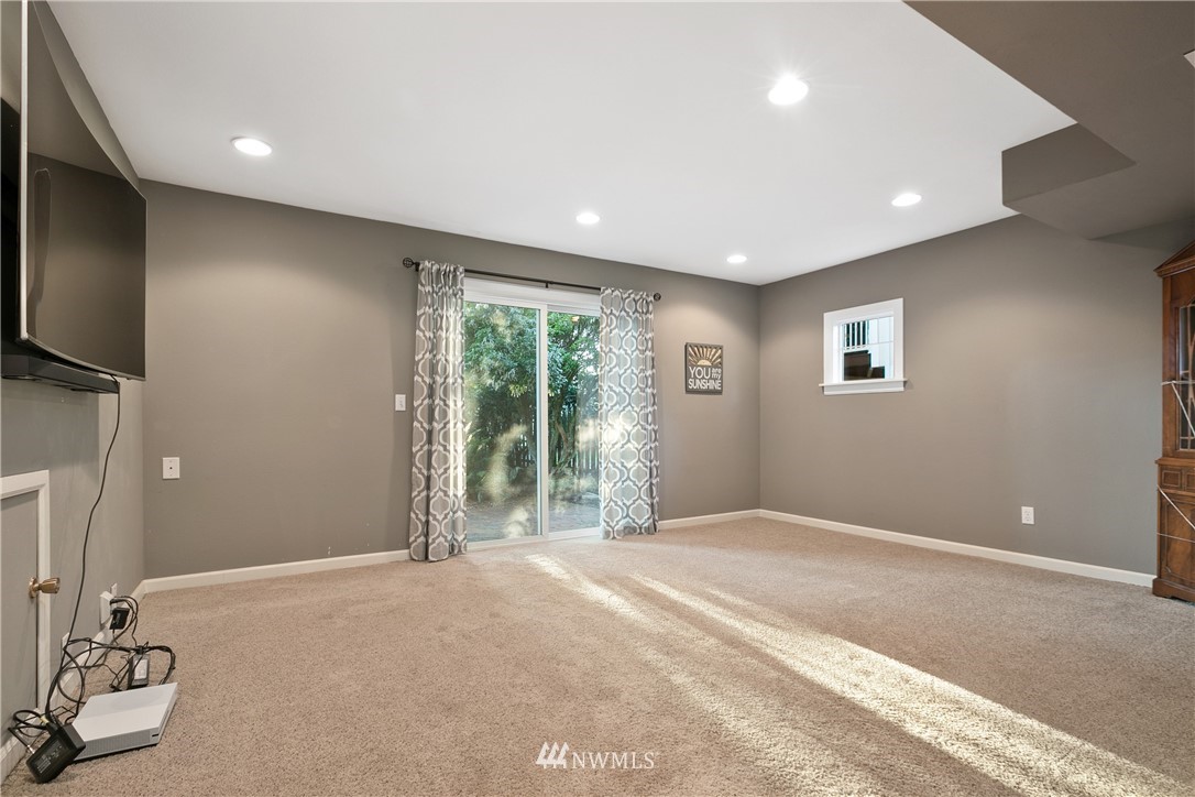 20511 14th Drive Southeast Bothell, WA 98012 - Photo 25 of 35 Gallery Image 25