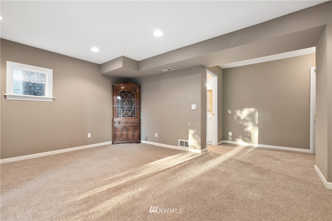 20511 14th Drive Southeast Bothell, WA 98012 - Photo 26 of 35 Gallery Image 26
