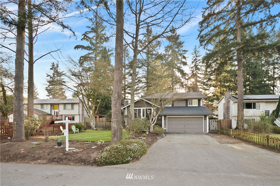 20511 14th Drive Southeast Bothell, WA 98012 - Photo 4 of 35 Gallery Image 4